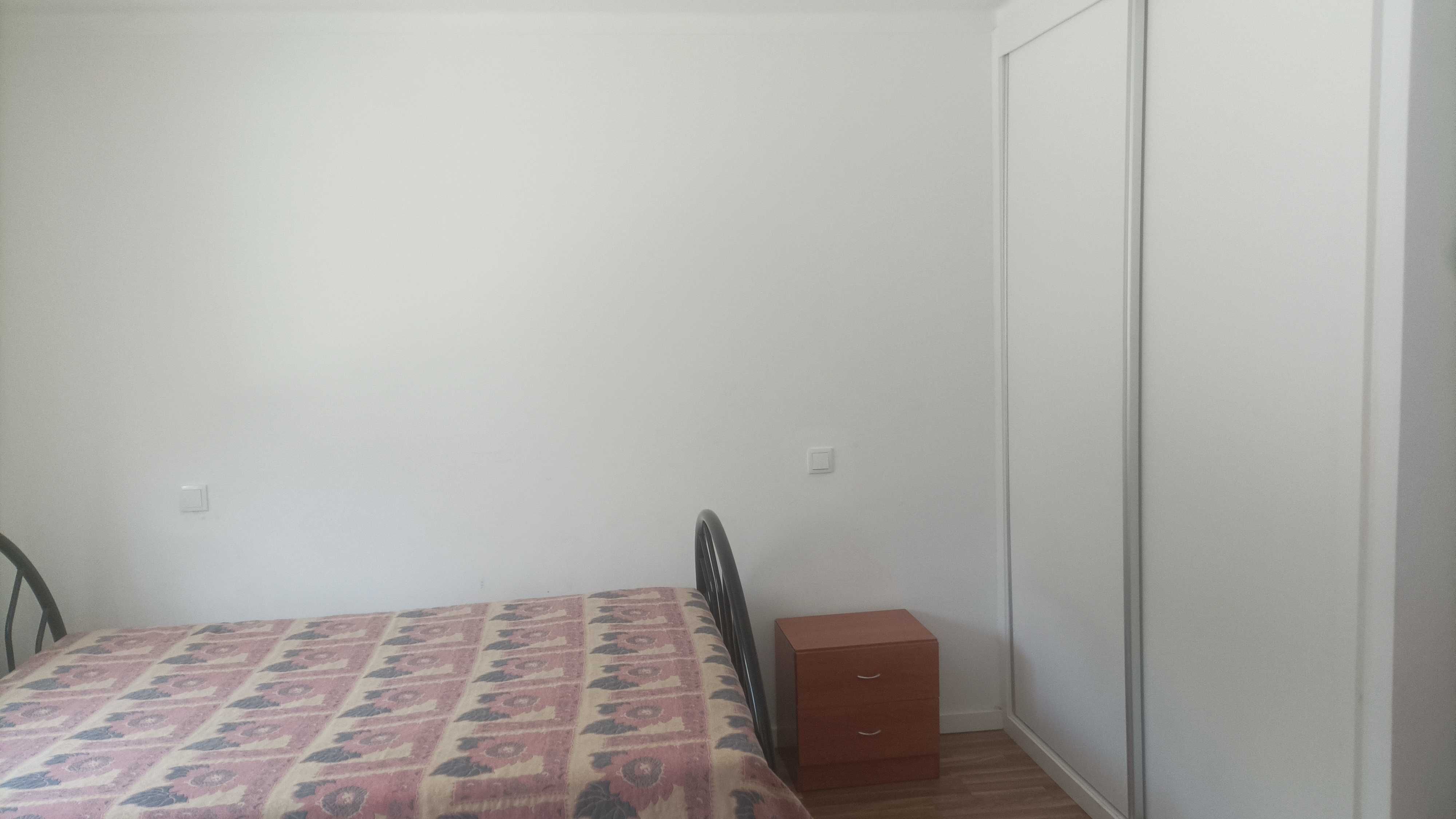 Suite excelente a 1 km da praia