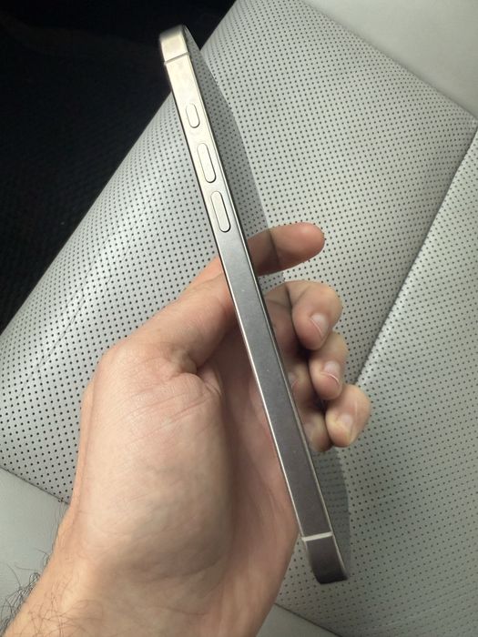 Продаю iPhone 16 Pro Max 256GB eSIM Natural Titanium