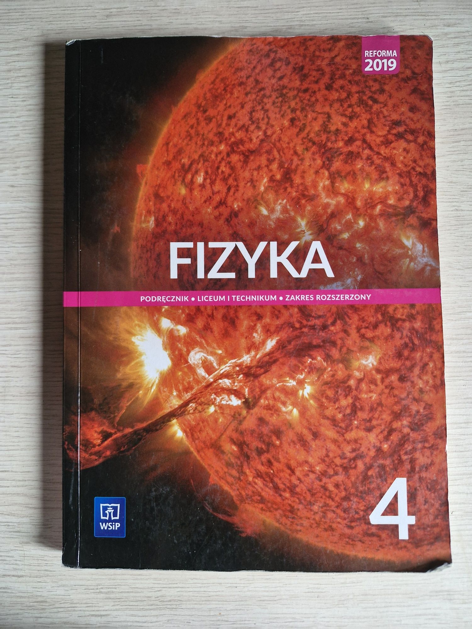 Podreczbik Fizyka Klasa 4 Poziom Rozszerzony