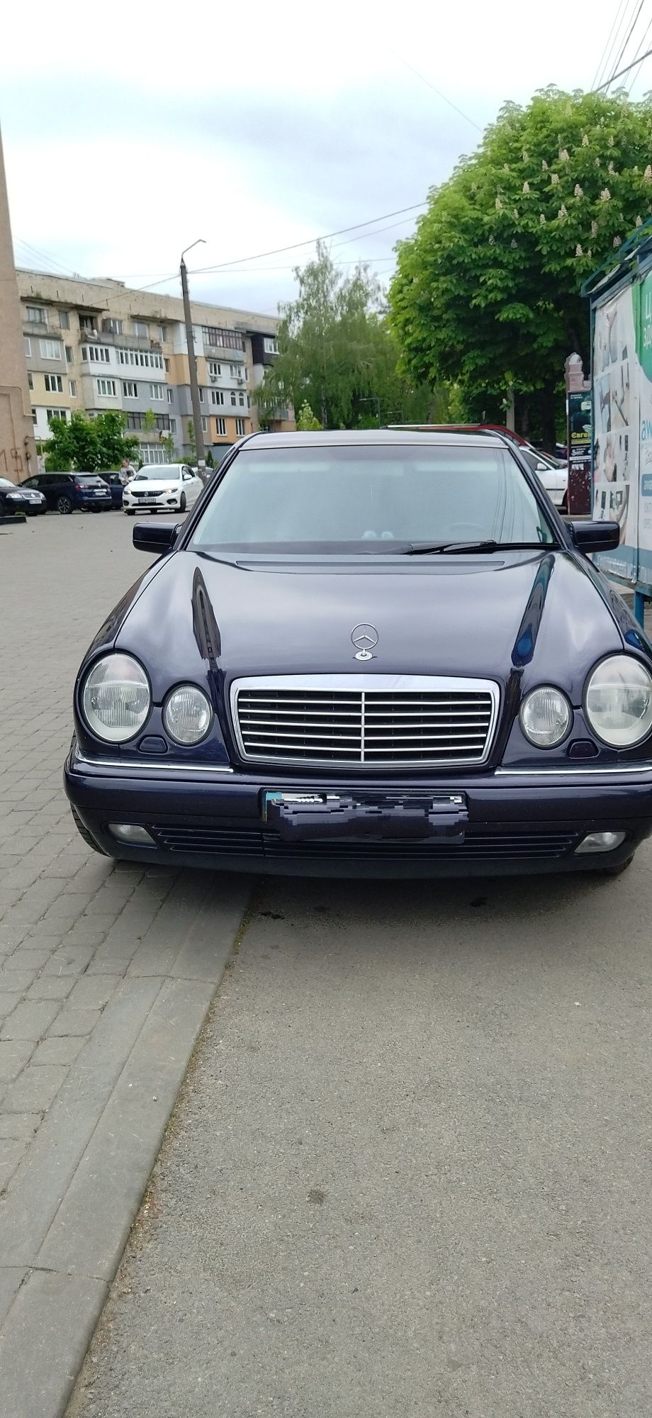 Mercedes Е320 W210 . Газ/бензин