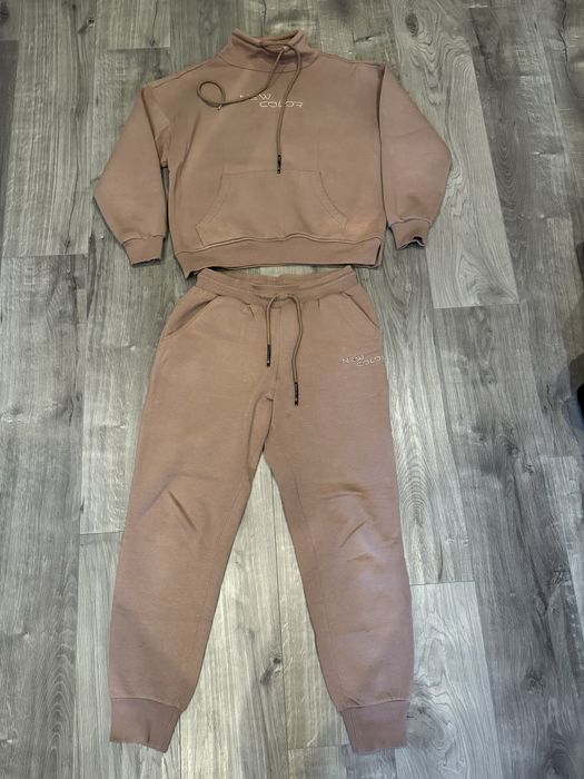 Утепленмй жіночий костюм