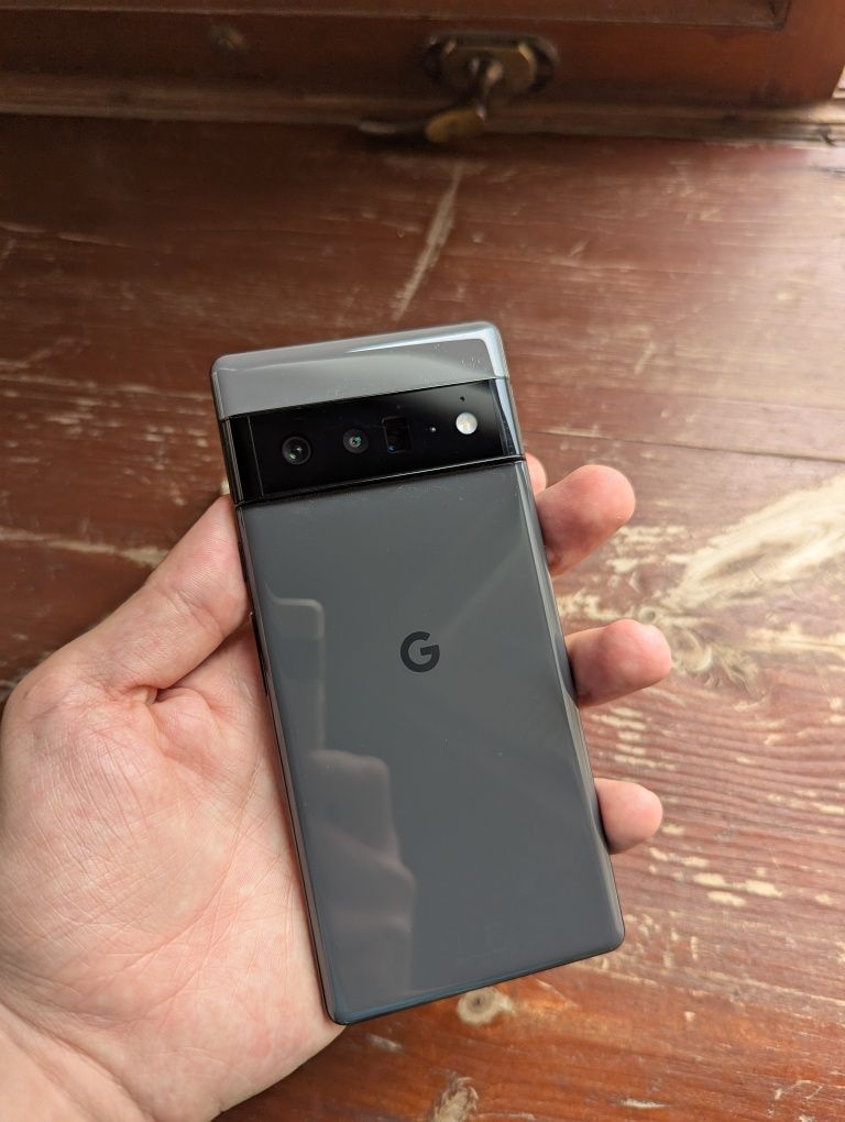 Смартфон Google Pixel 6 Pro 12/128GB Neverlock в отличном состоянии