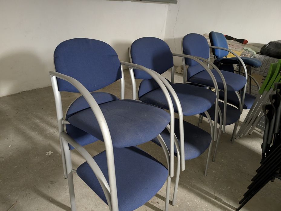 Krzesła używane w dobrym stanie