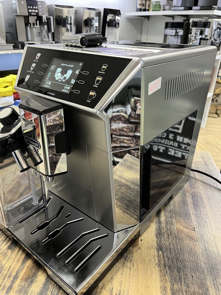 Кавомашина Кавоварка Delonghi Primadonna Clas