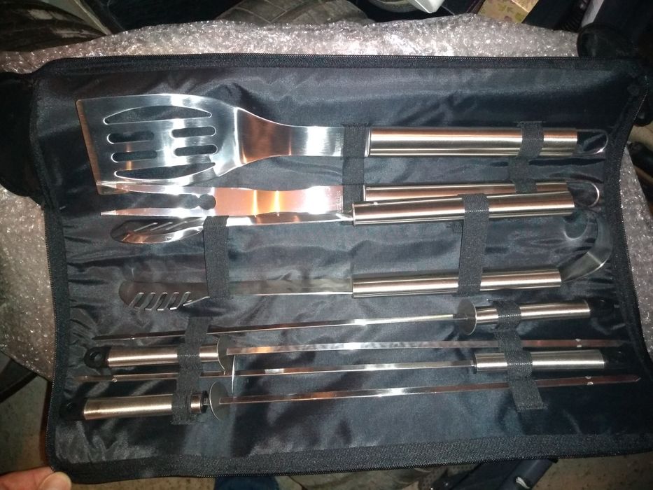 Zestaw sztućców przyborów do grillowania stal nierdzewna