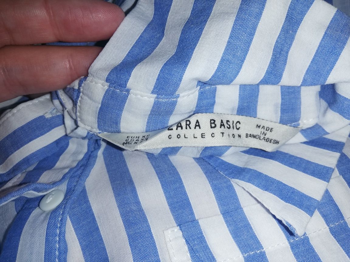 Camisa Zara azul às riscas com laço atrás do pescoço