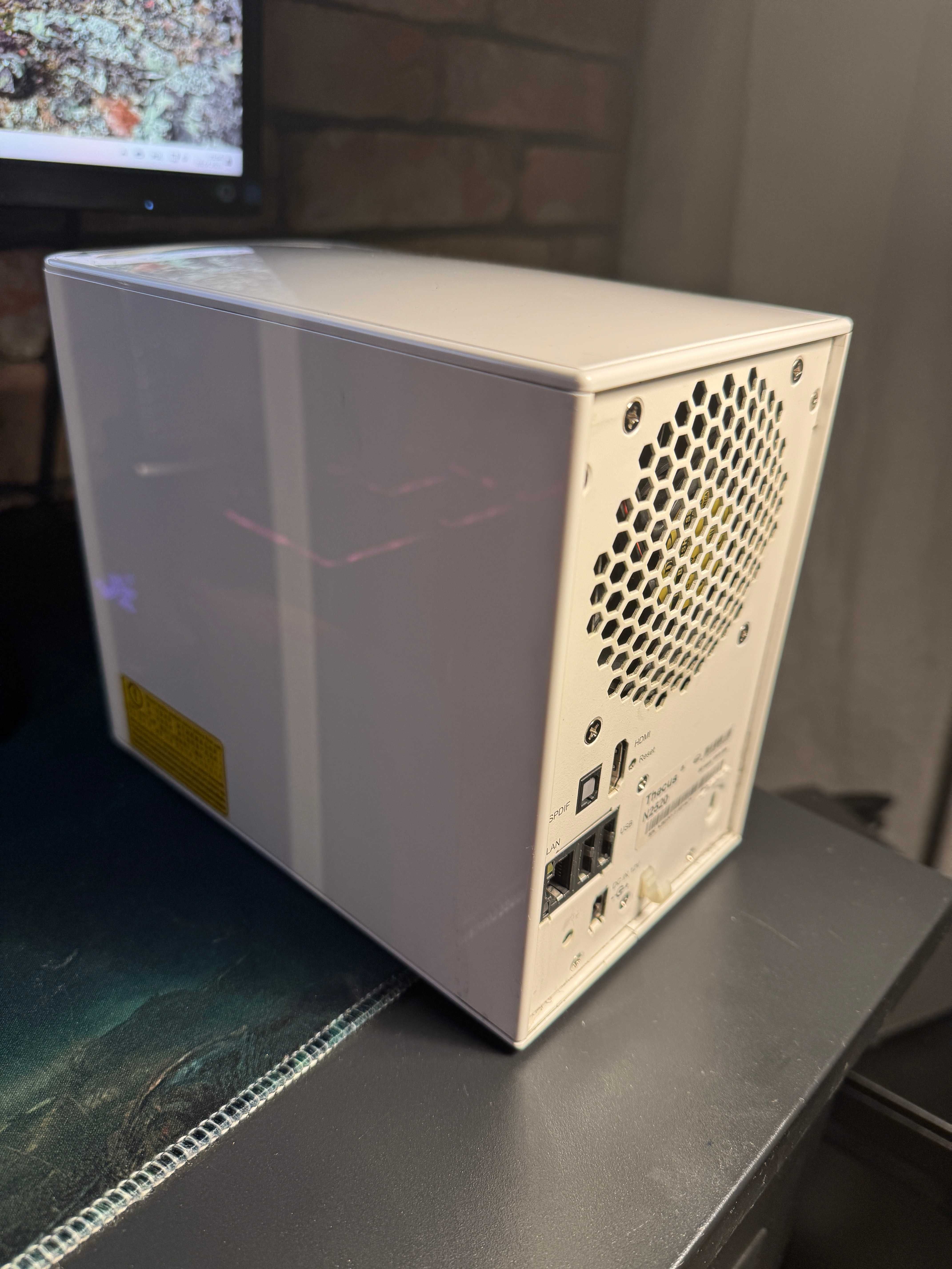 Server NAS Thecus N2520 + 2x1TB WD RED - sprawny, skonfigurowany RAID1