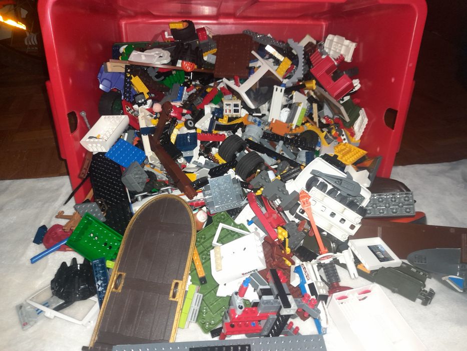 Lego//Playmobil.