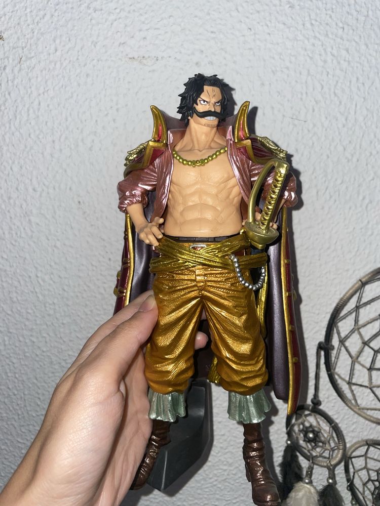 Roger - One piece Figure