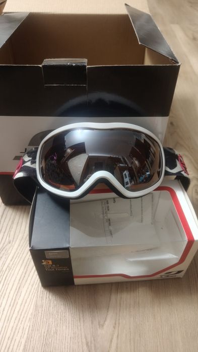 Kask i gogle narciarskie