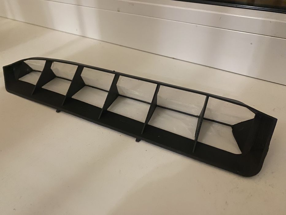 Сетка воздухоприемника Audi A4 B8 08-16 2.0T 8K0129054B