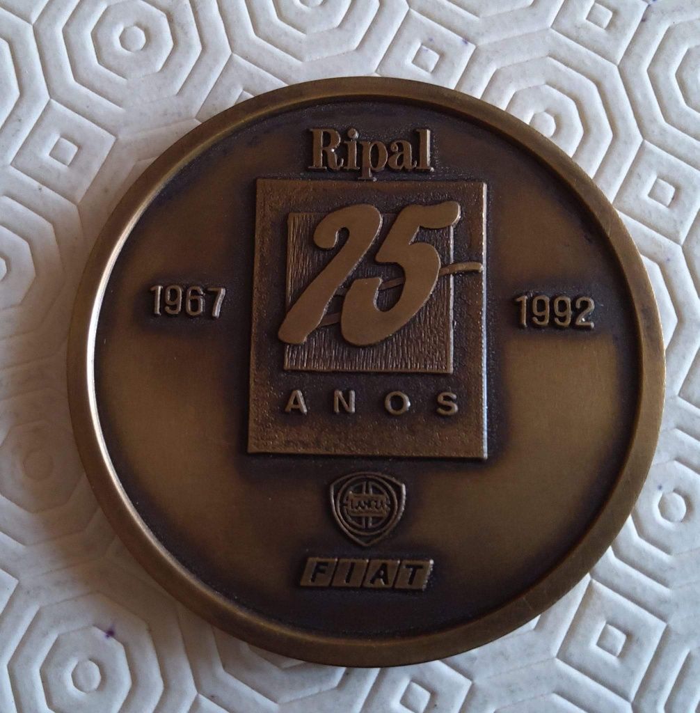 131222#Medalha bronze Comemorativa automóveis FIAT ( RIPAL )
