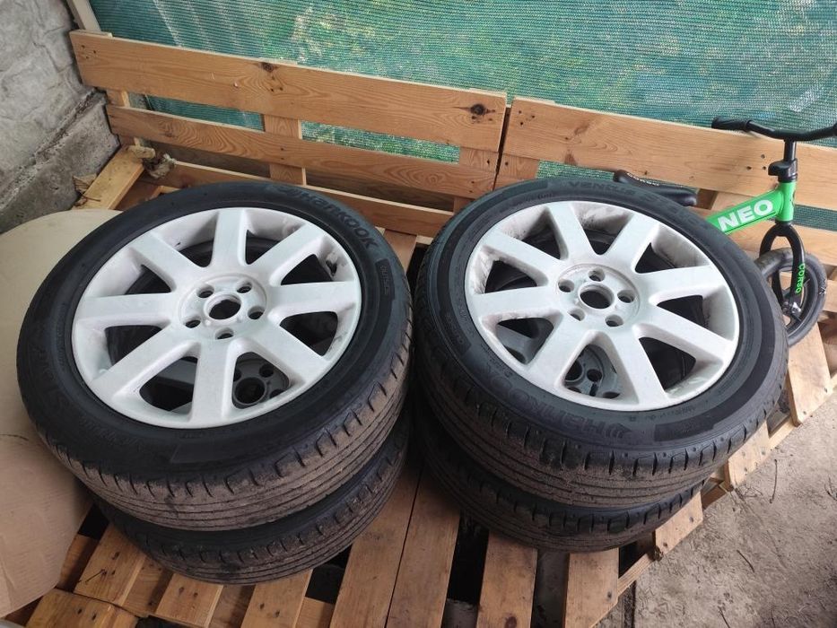 Продам комплект колес