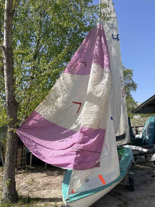 Продам парусну Яхту 470