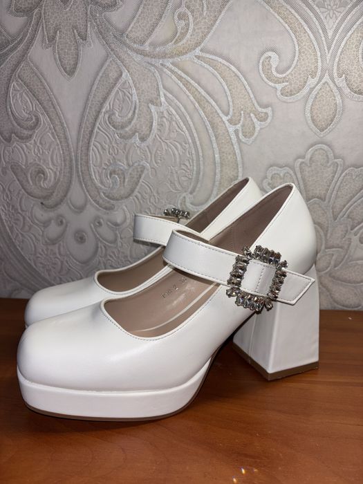 Туфлі жіночі 38 р