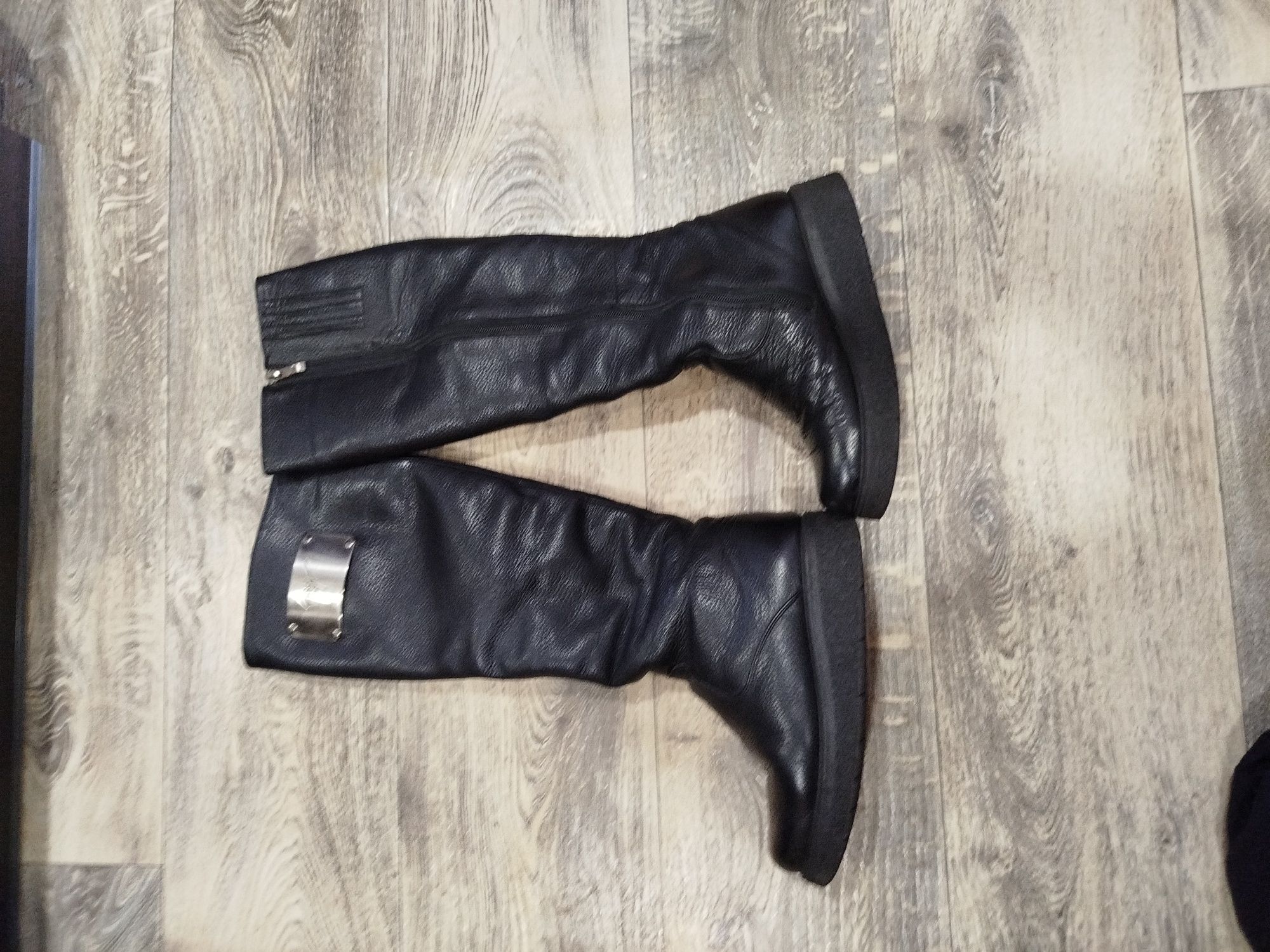 Продам зимові сапоги р.36