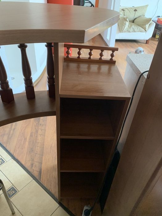 Барная стойка из натурального дерева! СРОЧНО!!!