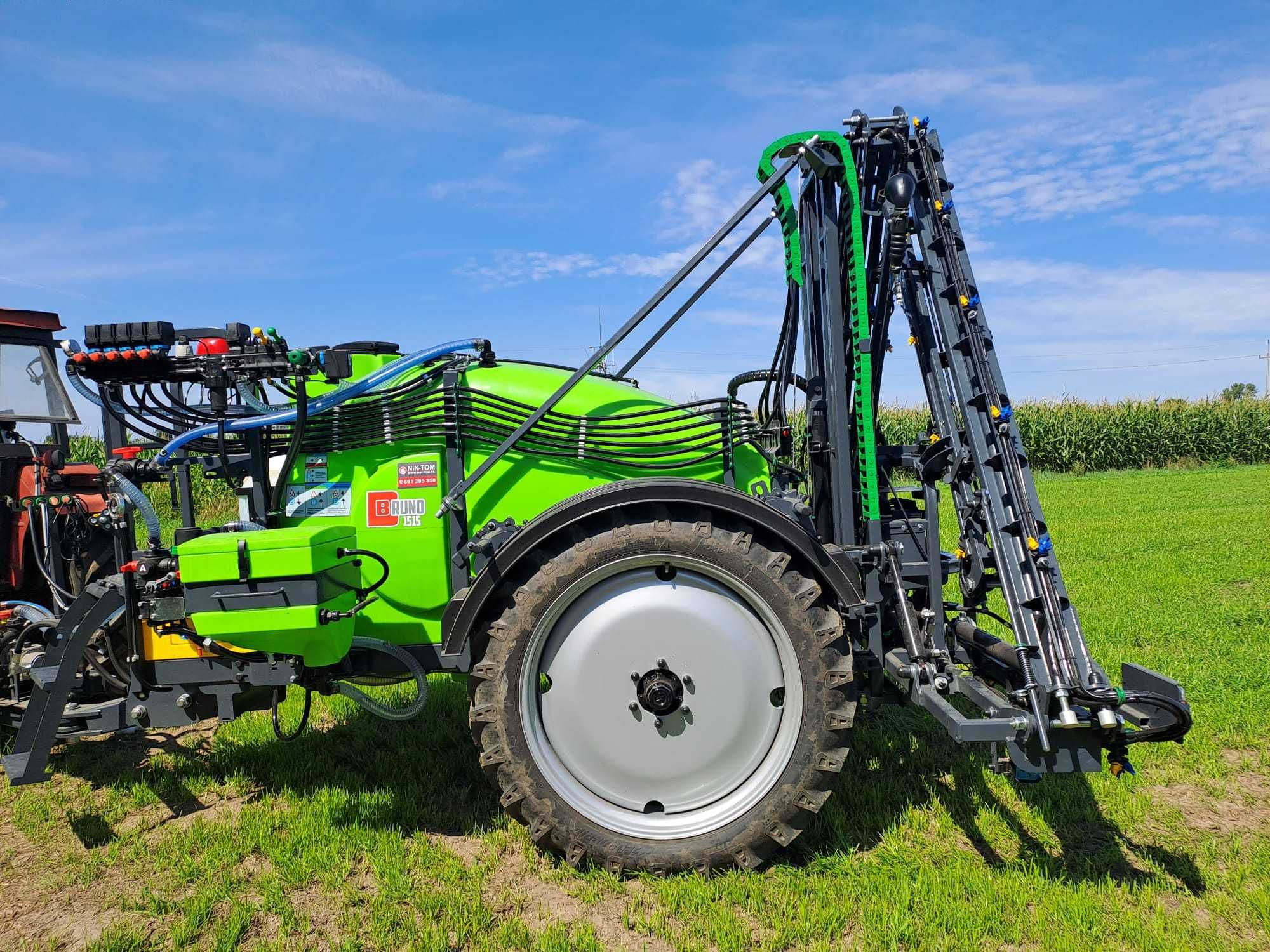Opryskiwacz ciągany hydrauliczny belka X przyczepiany Tolmet Bruno