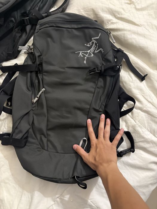 2 mochilas da arcteryx impecaveis