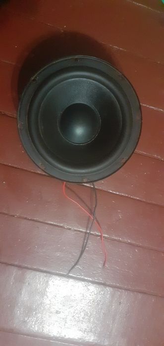 Динамик для сабвуфера