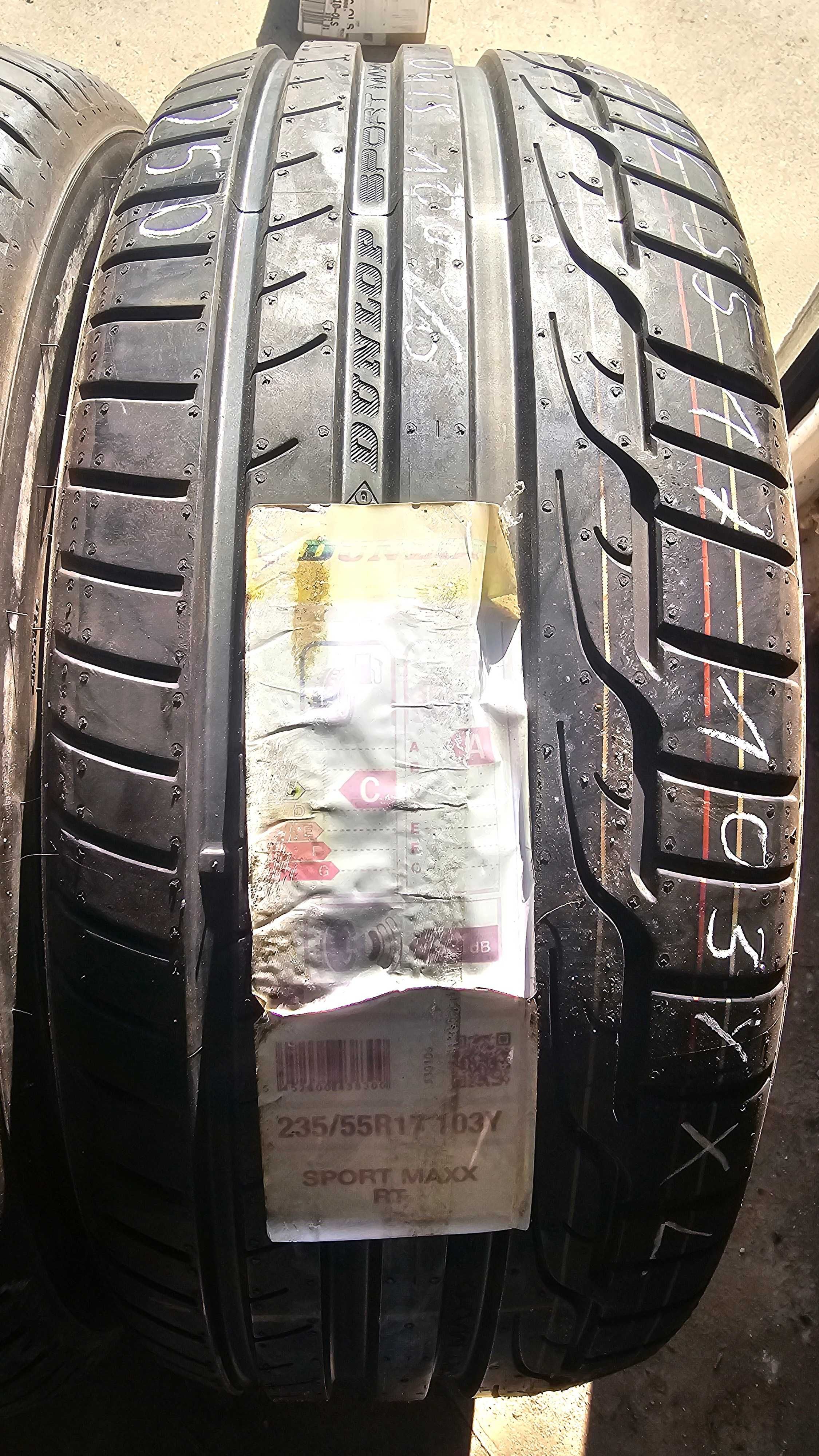 235/55R17 Dunlop Sport Maxx FT Lato