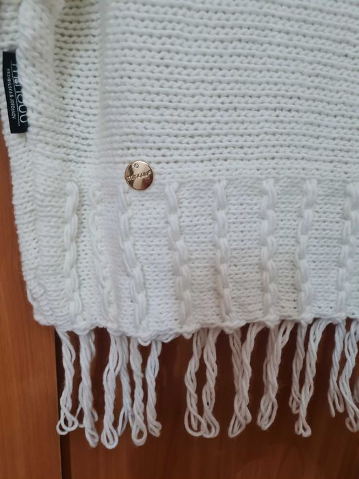Sweter Minouu nowość! Z frędzlami