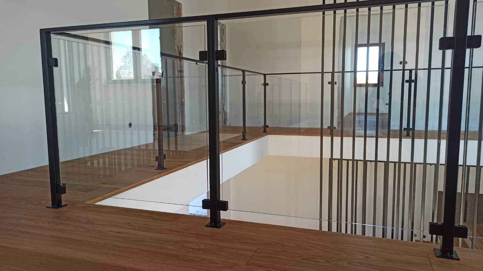 Balustrady wewnętrzne, zewnętrzne, schodki, barierki,  poręcze montaż