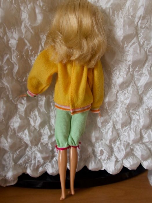Лялька орігінальна барбі в фірмовому одязі від бренду Mattel