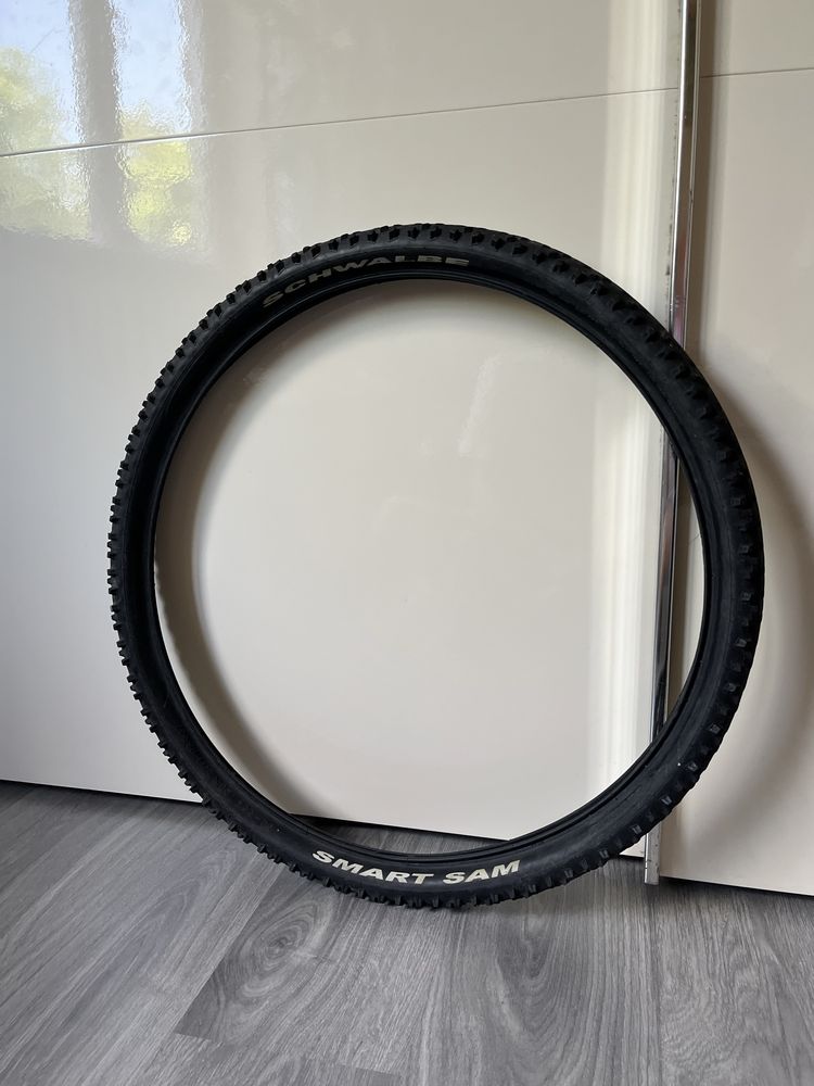 Велосипедна шина Schwalbe 26x2.1