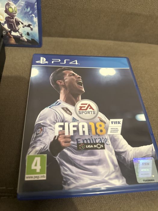 Ps4 como nova quase nunca usada