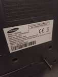 Sprzedam telewizor LCD samsung z oryginalnym pilotem