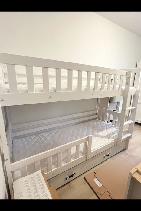 Oddam łóżko pietrowe i biurko REZERWACJA do srody