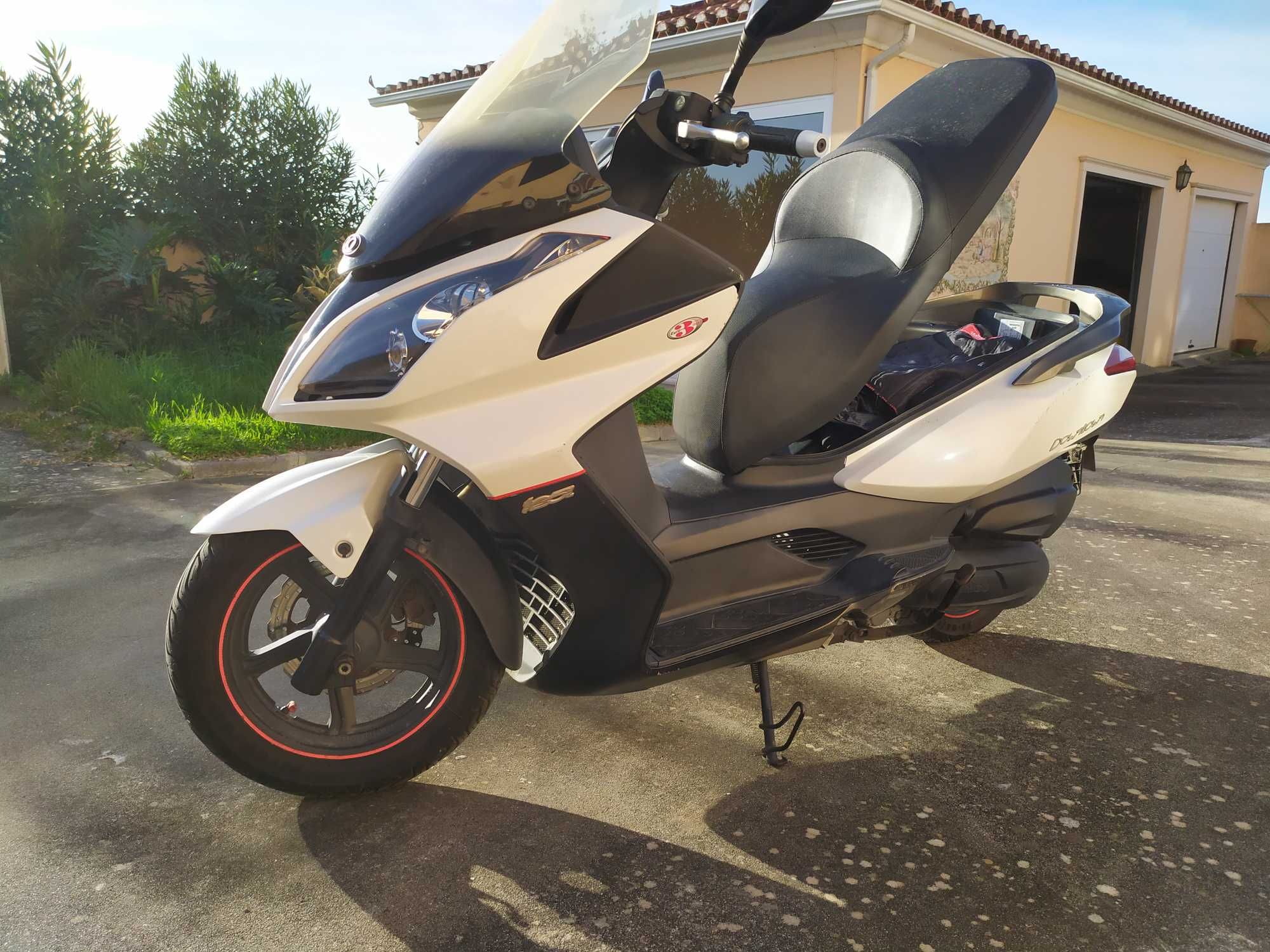 Kymco downtown 125i