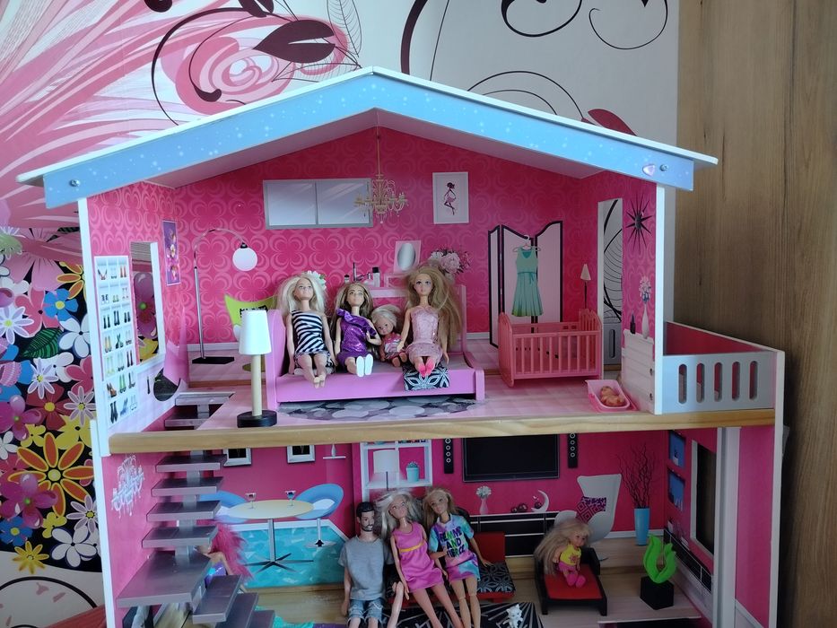 Domek dla lalek barbie