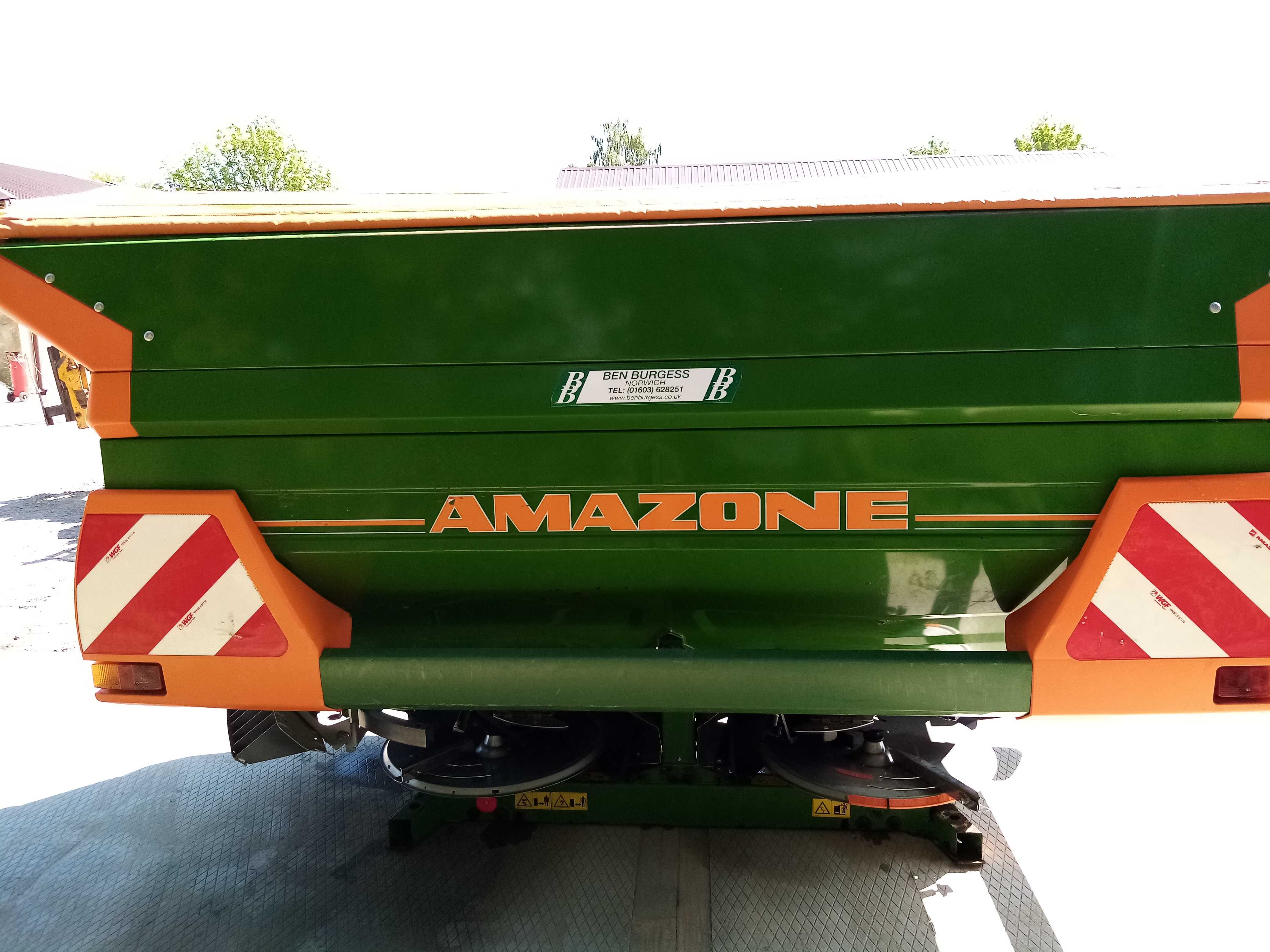 Rozsiewacz Amazone ZA-M 1500