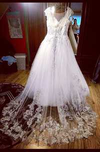 Piękna suknia ślubna Natali Amy Love