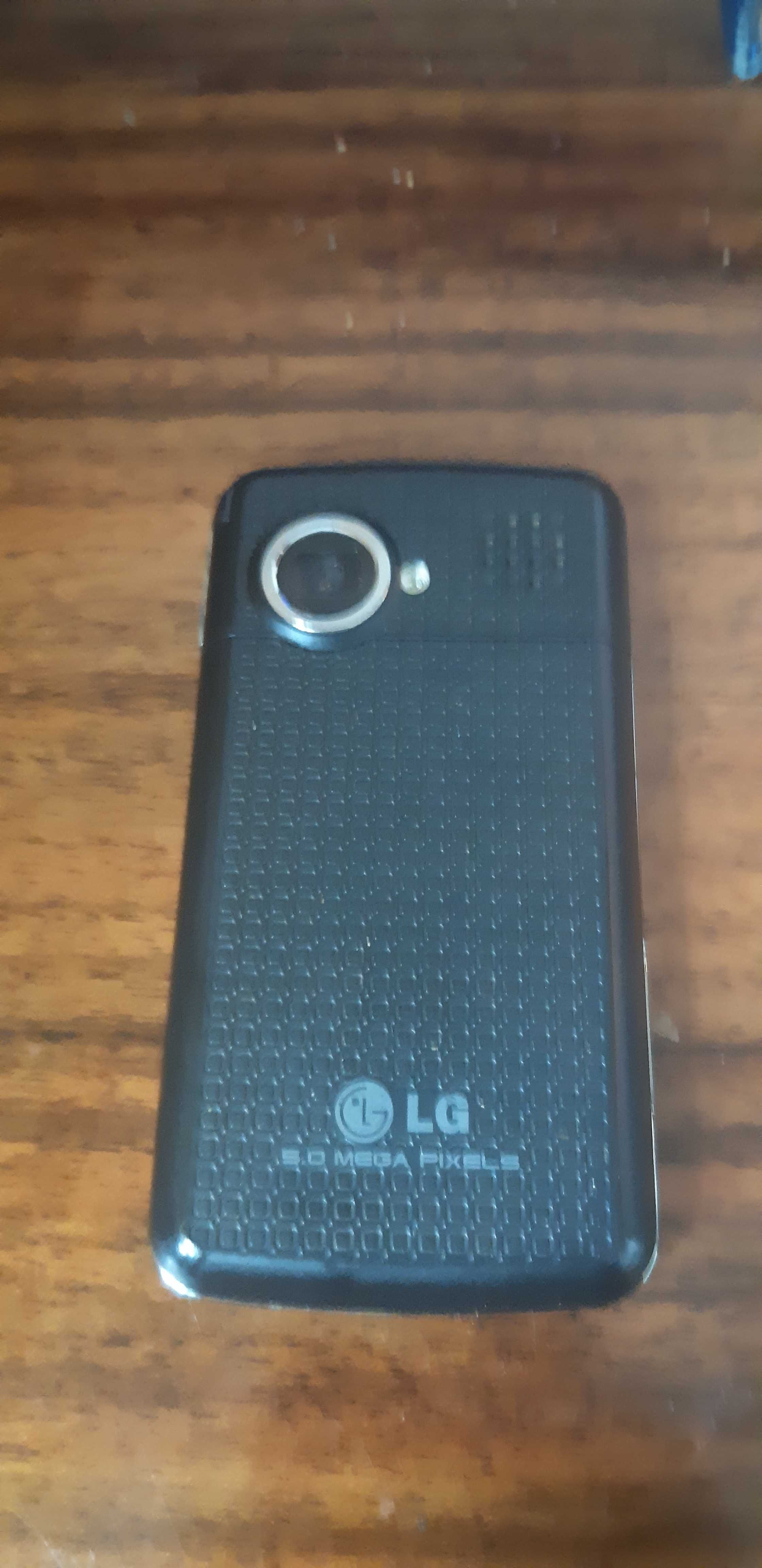 Мобільний телефон LG KS660