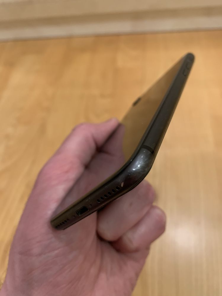 Iphone 8 чорний колір