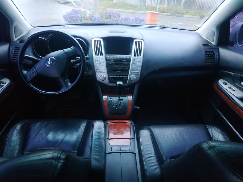 Продаю Lexus RX 300