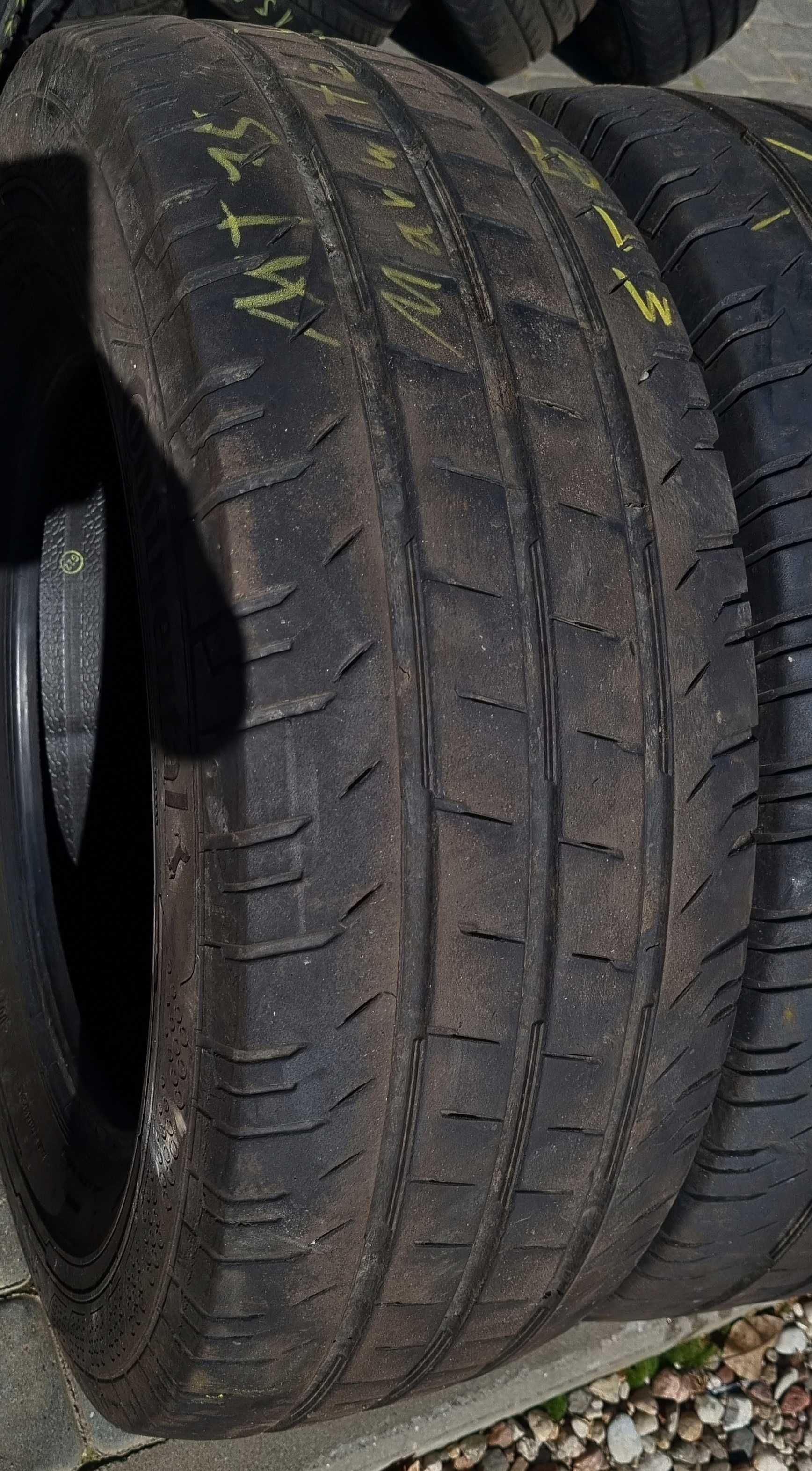 235/65R16C Continental Conti Van Contact 200 Lato