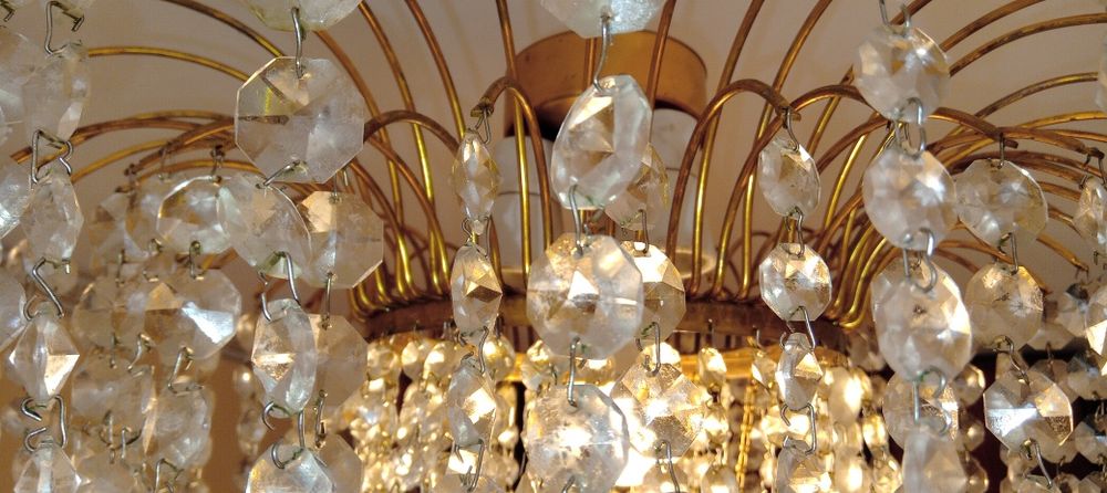 Люстра .Світильник.