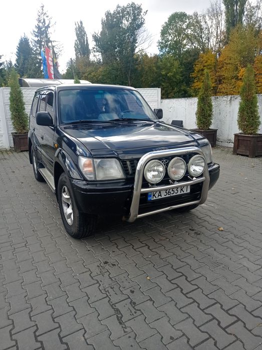 Тойота Ленд Крузер Прадо 90