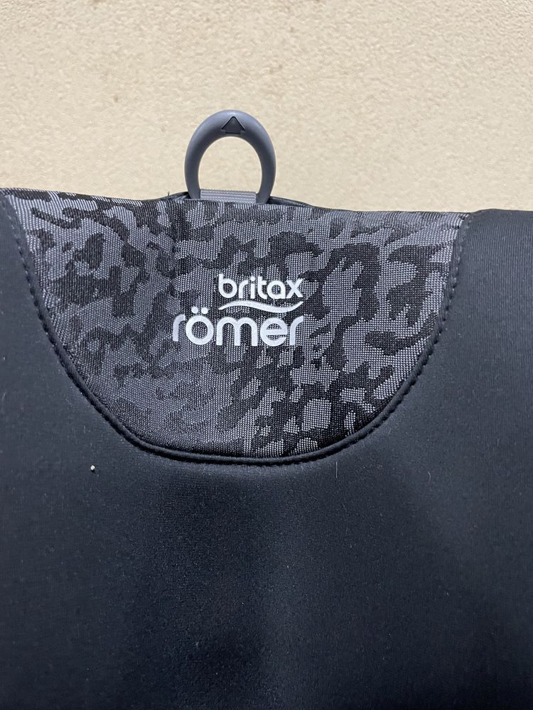 Продам автокресло  BRITAX-ROMER