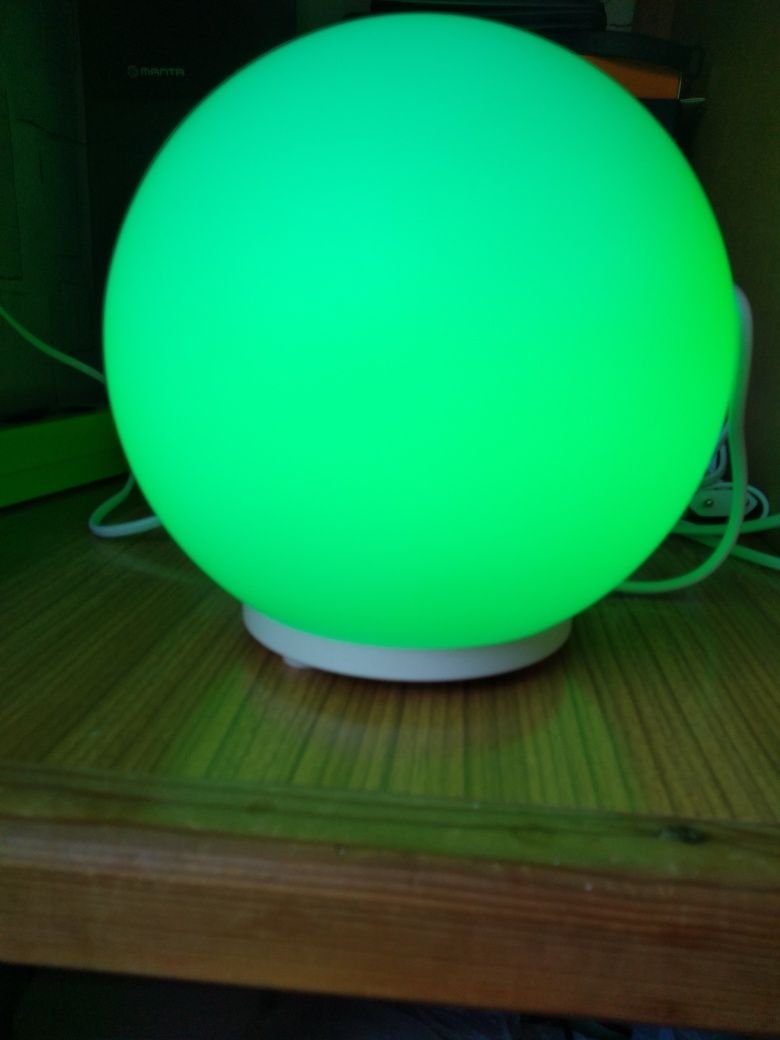 Lampka nocna led rgb na pilota