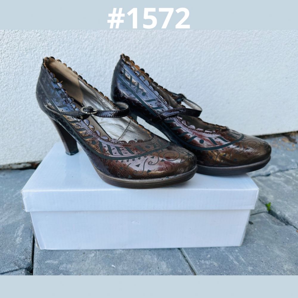 Buty na obcasie rozm 39 niewielka platforma bardzo wygodne #1572