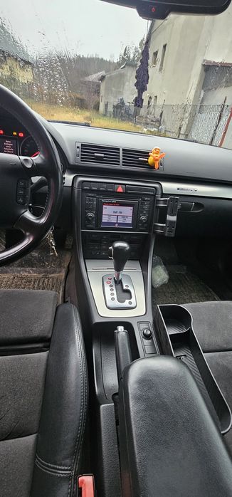 Audi a4 b6 3.0 V6 220km b.lpg quattro okazji zamienię