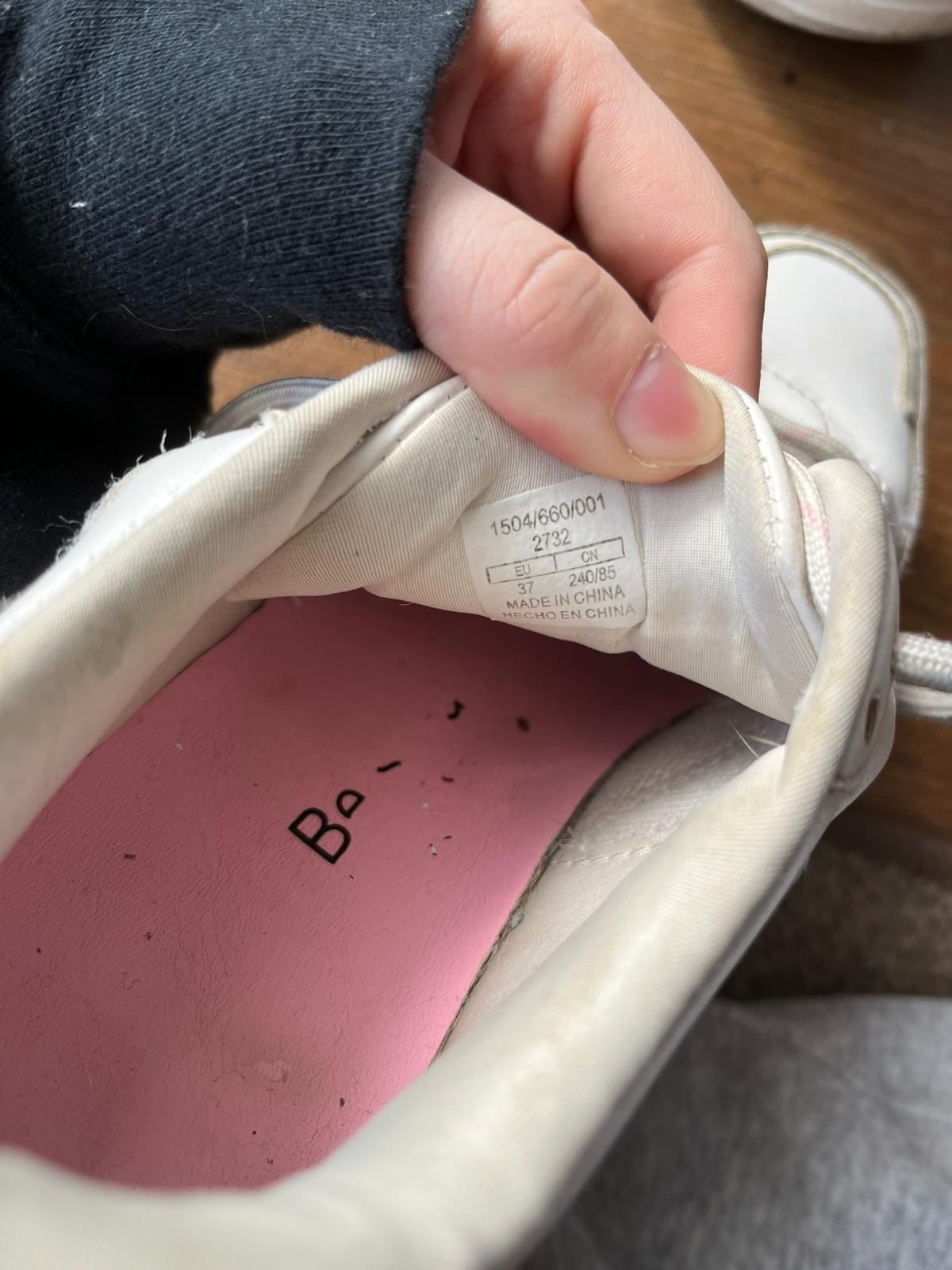 Buty Hello Kitty Bershka