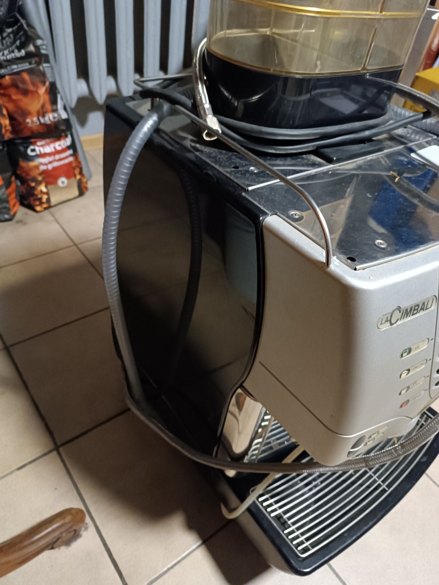 La Cimbali m2 bar system