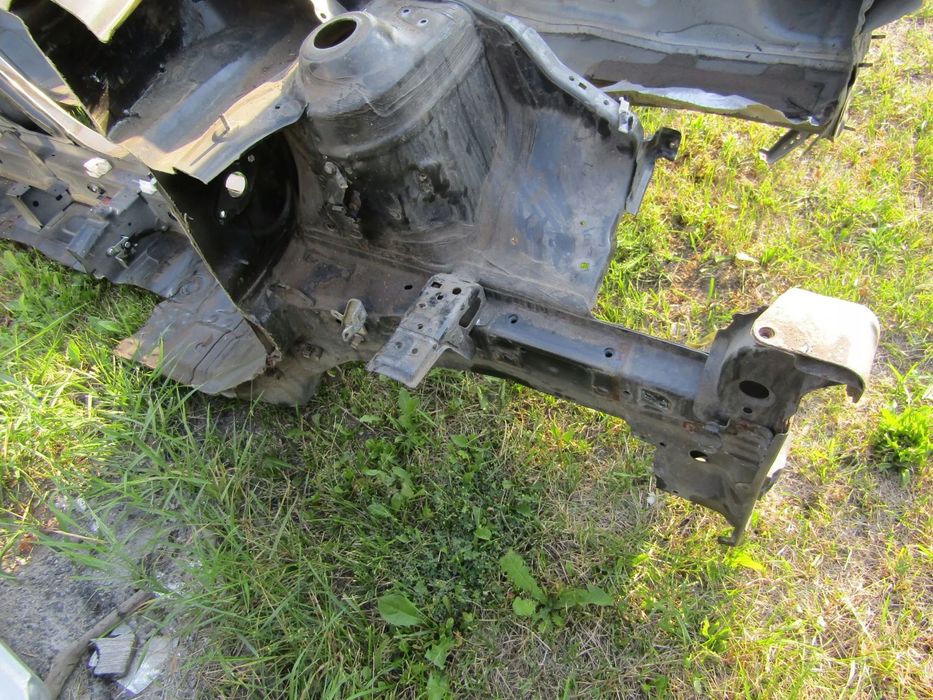 SUZUKI SWIFT MK7 IV LEWA STRONA PODŁUŻNICY PRZÓDNICY