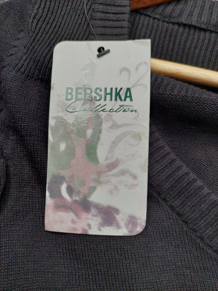 Krótki sweterek M Bershka